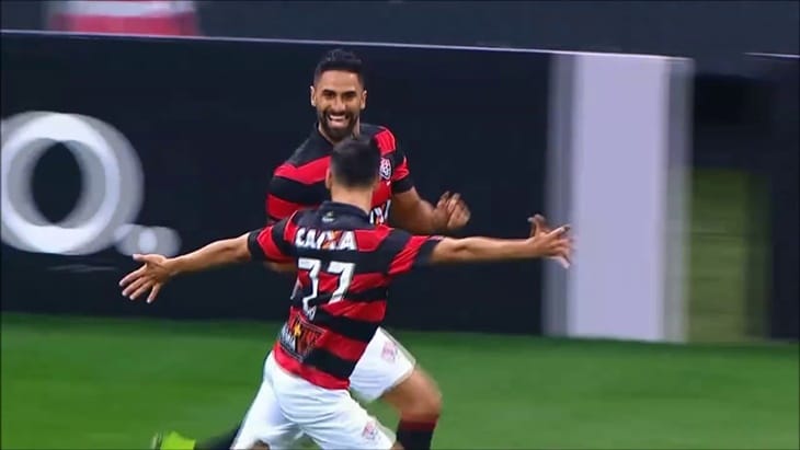 Tréllez e mais cinco: Vitória consolida aposta em ex-jogadores do clube