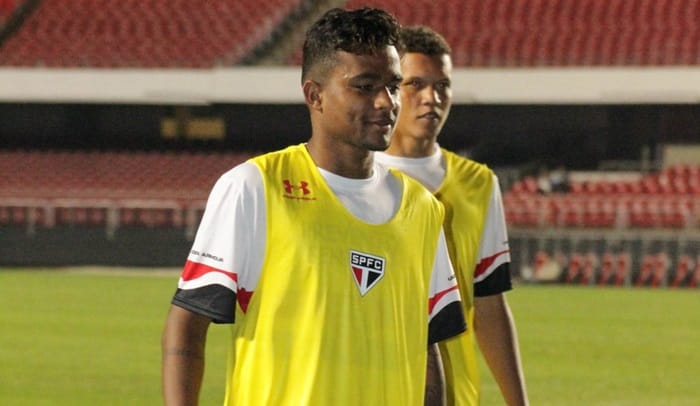 Bahia avalia ex-atacante do Vitória que jogou no São Paulo para o Sub-23