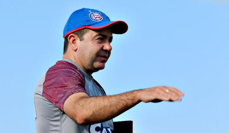 Enderson não descarta utilizar jovens nos dois últimos jogos do Bahia