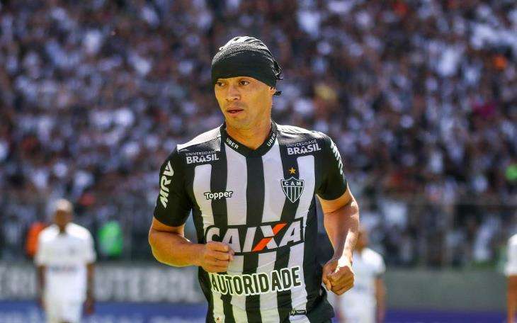 Atlético-MG perde lateral, mas terá Ricardo Oliveira de volta contra o Bahia