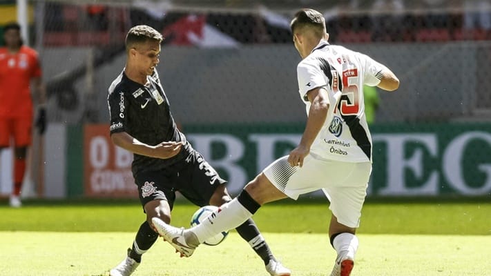 Em duelo de interesse do Vitória, Corinthians e Vasco se enfrentam hoje