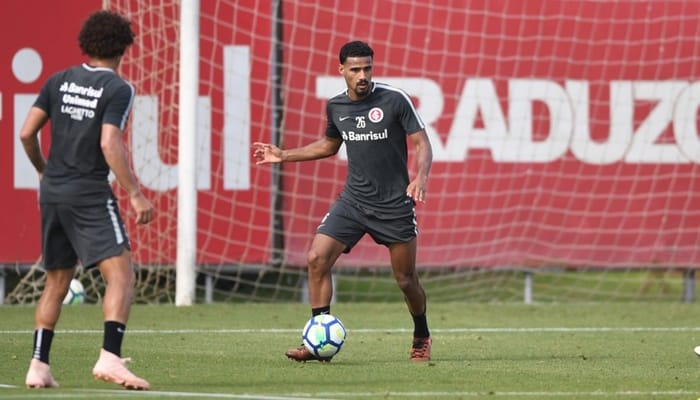 Inter quase todo reserva para enfrentar o Paraná. Veja provável escalação