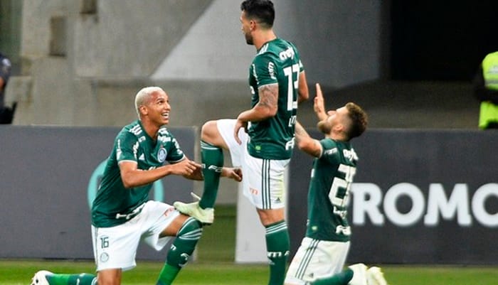 Palmeiras atropela o América-MG, mas Flamengo adia a festa alviverde