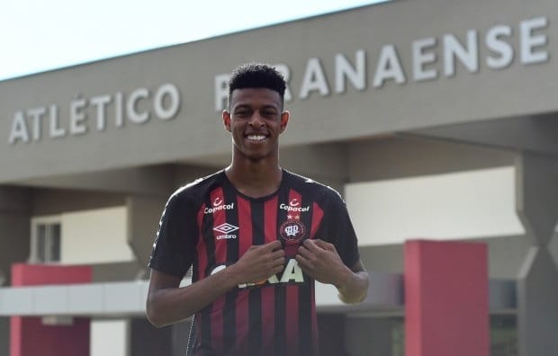 Atlético Paranaense anuncia seu primeiro reforço para temporada 2019