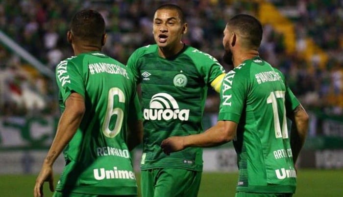 Vitória liga o secador com força nesta quinta-feira contra os concorrentes