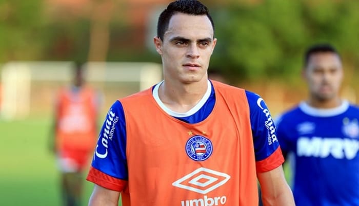 Após lateral, CRB agora anuncia atacante com passagem pelo Bahia