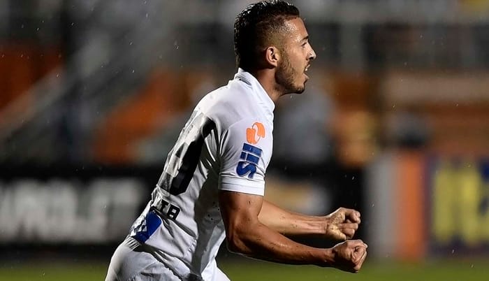 Dois clubes entram na briga com o Bahia para contratar meia do Santos