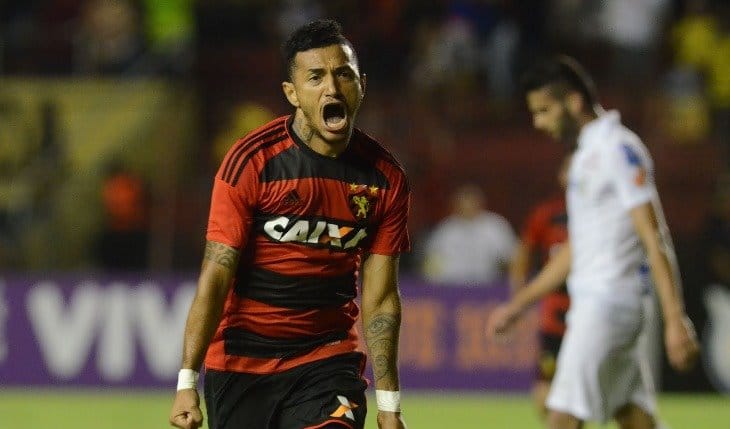 Especulado como reforço do Bahia, atacante deve acertar com o Fortaleza