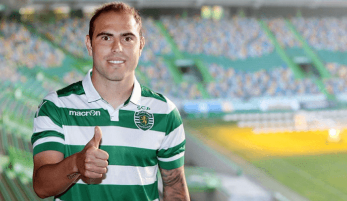 Meia com passagem pela base do Bahia negocia com o Vasco da Gama