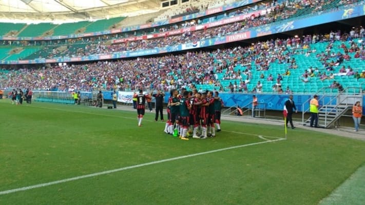 Vitória jogando na Fonte Nova é vantajoso para o clube, mas nem tanto para a Arena
