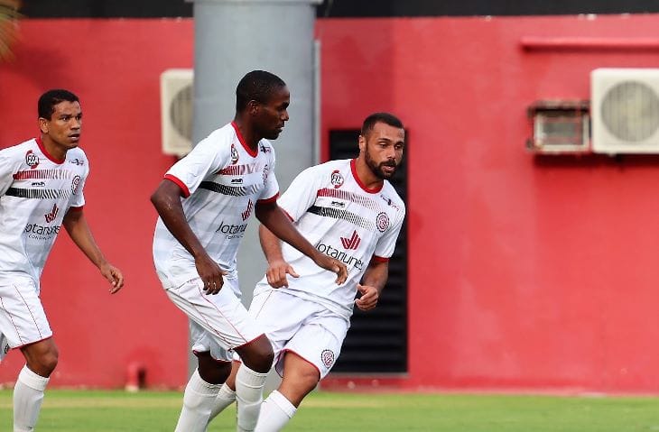 Atlético de Alagoinhas reestreia no Campeonato Baiano com empate fora de casa