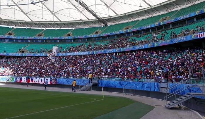 Com uma média de 6 mil torcedores, Bahia treina na Arena Fonte Nova