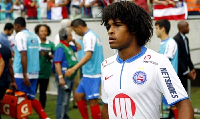 CRB anuncia contratação de mais um atacante com passagens pelo Bahia