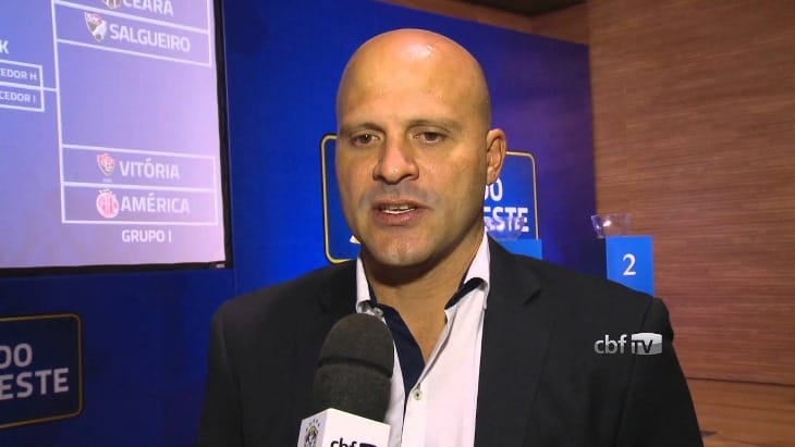 Com a saída de Chamusca, Flávio Tanajura é o técnico interino do Vitória