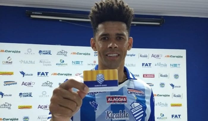 Volante revelado no Vitória da Conquista é apresentado pelo CSA