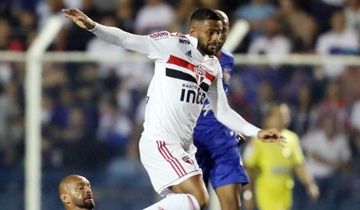 São Paulo volta a decepcionar, mas se classifica no Campeonato Paulista