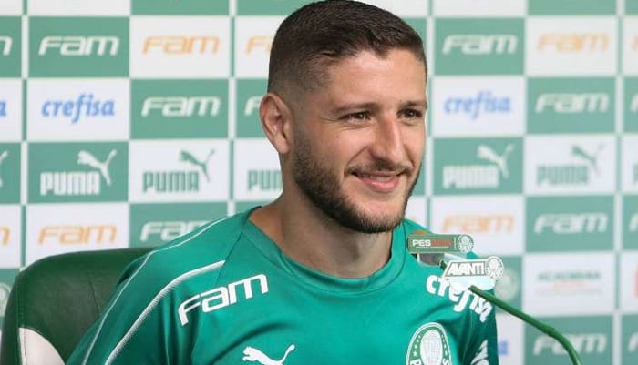 Zé Rafael quebra o silêncio e fala sobre momento no Palmeiras e desejo do Vasco