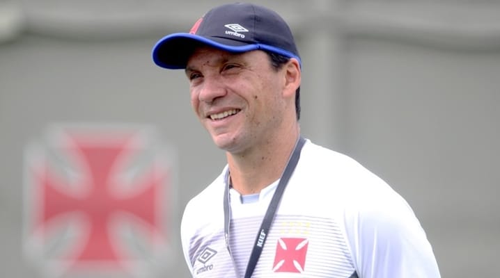 Vasco anuncia retorno do técnico Zé Ricardo para a temporada 2022