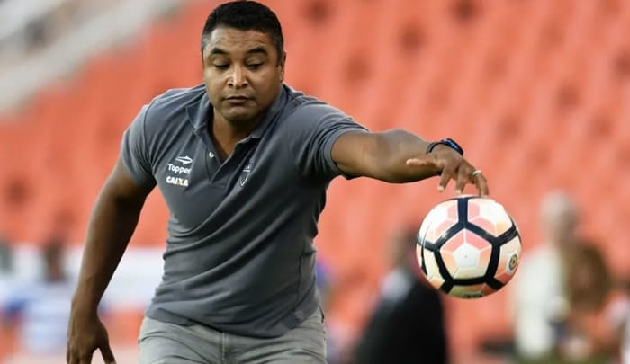 Roger Machado será apresentado no Bahia na sexta e comandará 1º treino