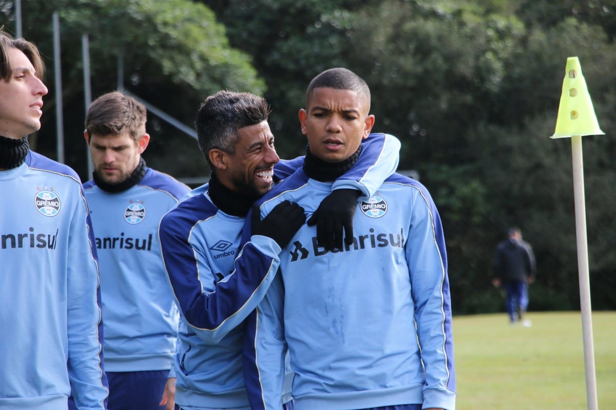 Regularizado, zagueiro reforça o Grêmio contra o Bahia pela Copa do Brasil