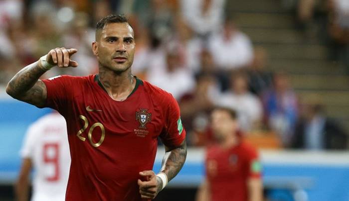 Santos pode contratar companheiro de CR7 na seleção portuguesa