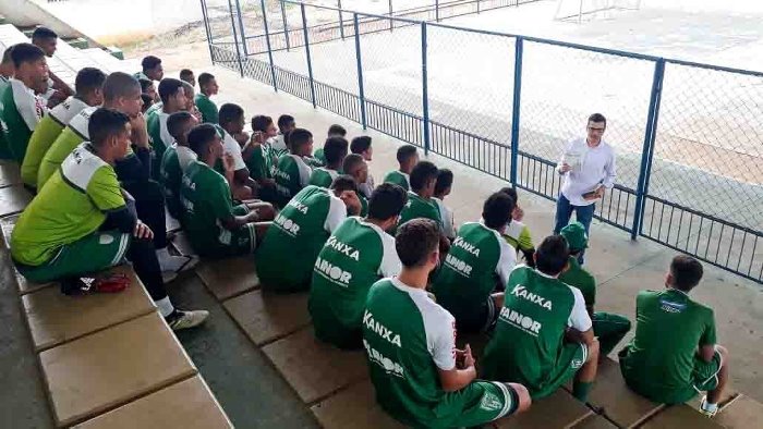 “Um Livro nas Mãos e a Bola nos Pés” é o novo projeto do Vitória da Conquista