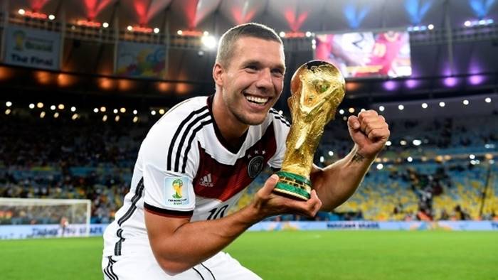 Com contrato encerrando, Lukas Podolski vira alvo do Flamengo