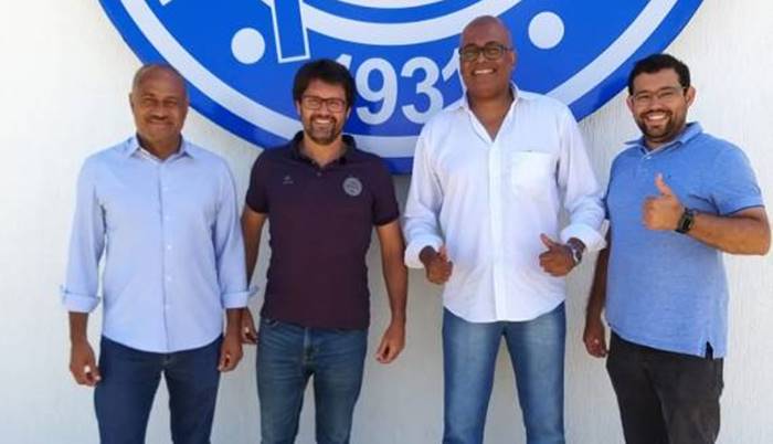 Presidente da Ponte Preta visita a Cidade Tricolor: “Bahia é uma referência”