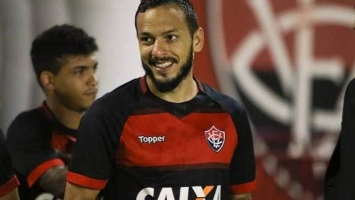 Diretor do Goiás revela acerto de meia do Vitória com o Fluminense