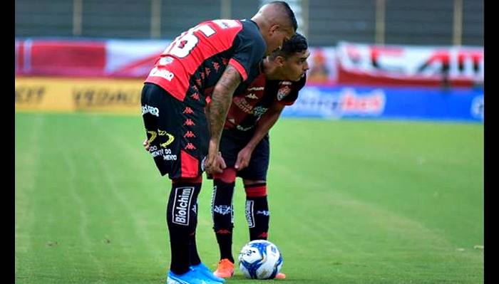 Contra o Freipaulistano, Vitória busca se firmar no G4 e encostar no líder