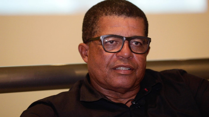 Laelson Lopes retorna após 13 anos para comandar o Flu de Feira na Série B do Baianão