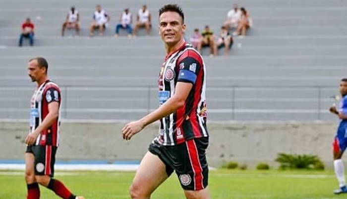 Atraso de salários: “A gente não aguenta mais”, desabafa zagueiro do Atlético-BA