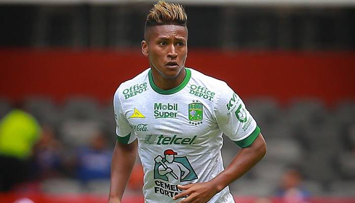 Gregore segue no radar, mas Palmeiras tem peruano como plano B