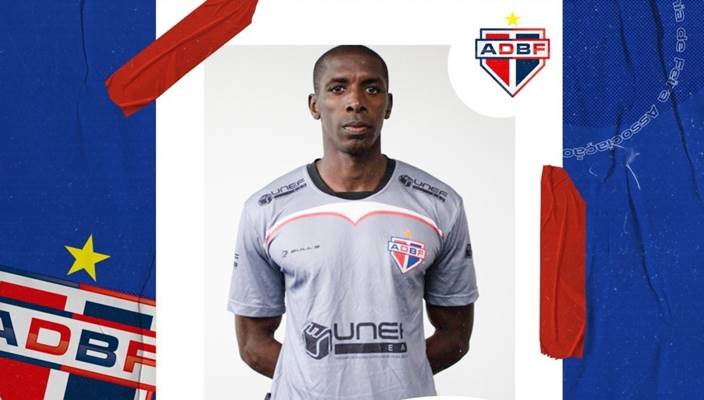 Goleiro vibra com retorno ao Bahia de Feira: “Estou muito feliz”