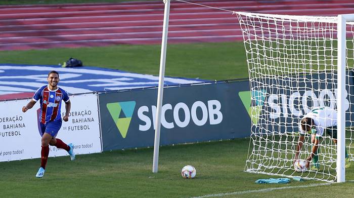 Com Rodriguinho como referência, Marco Antônio recupera bom futebol no Bahia