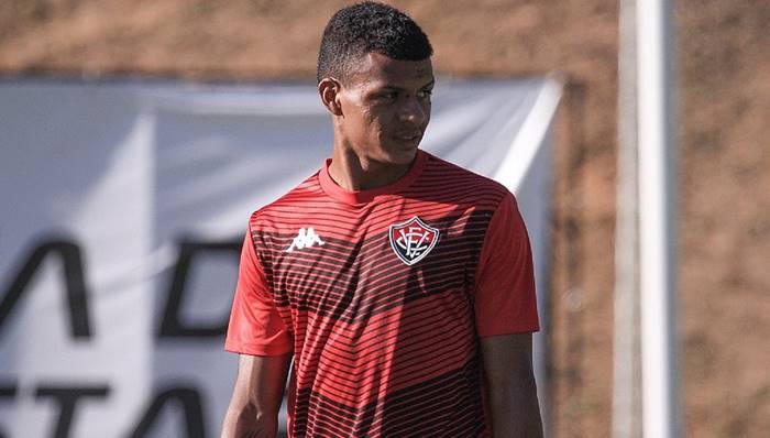 De saída do Vitória: Empresário confirma ida de atacante para o Santa Cruz