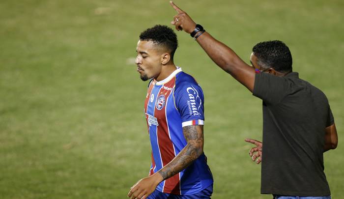 Com permanência no Bahia, Roger terá que tomar decisões coerentes