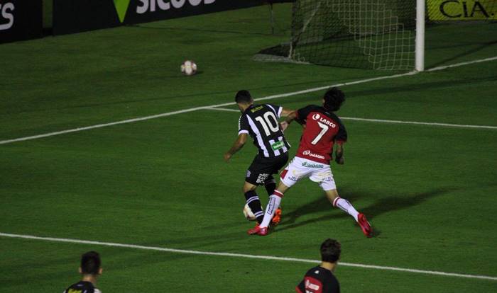 Veja os melhores momentos de Figueirense 0 x 0 Vitória pela Série B