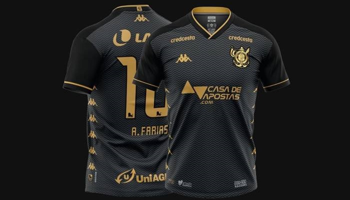 Nova camisa do Vitória bate recorde de vendas na história do clube