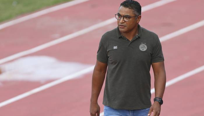 Roger discorda que Bahia foi acuado pelo Bragantino e nega ter recuado time