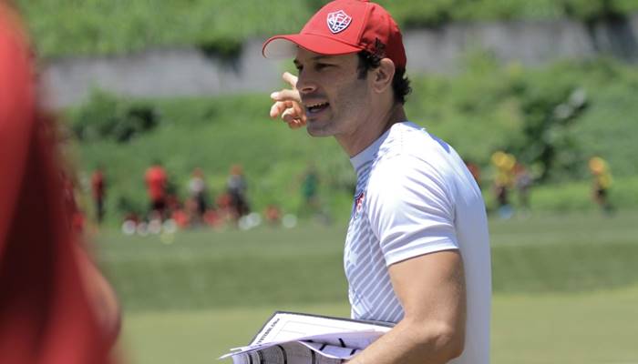 Bruno Pivetti deixa o Vitória com um aproveitamento de 36,8%