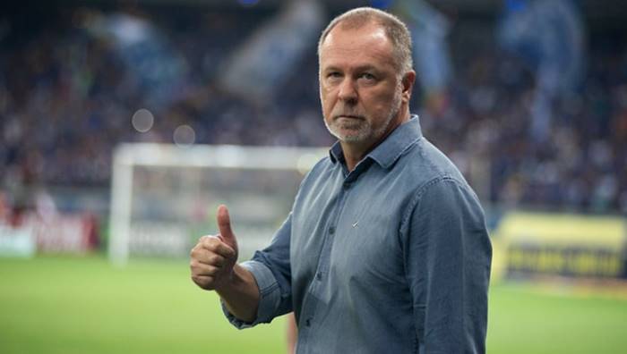 Internacional anuncia retorno do treinador Mano Menezes