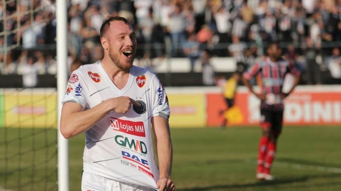 Schumacher e Fabiano desfalcam o Operário no jogo contra o Vitória