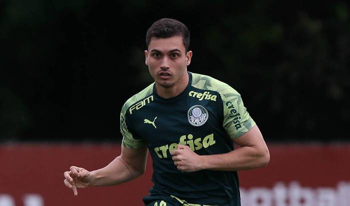 Palmeiras explica decisão de devolver atacante Luan Silva ao Vitória