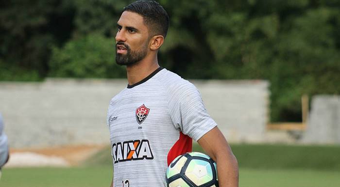 Tréllez se apresenta ao Vitória neste sábado para iniciar exames médicos