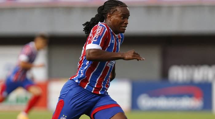 Com futuro incerto no Bahia, Daniel Cruz segue na mira do Vasco