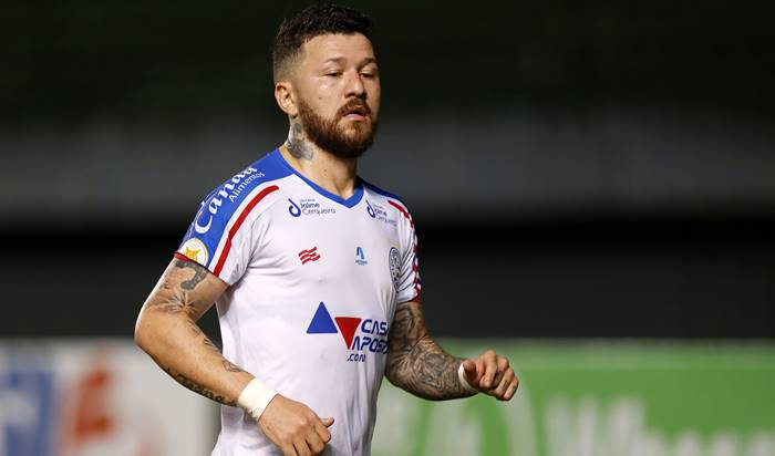 Bahia renova contrato com o atacante Rossi até o fim de 2022