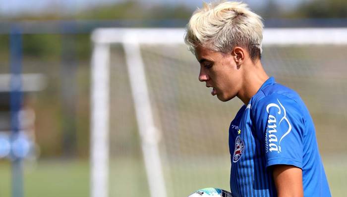 Gadu rescinde contrato com o Bahia após suspensão do time feminino