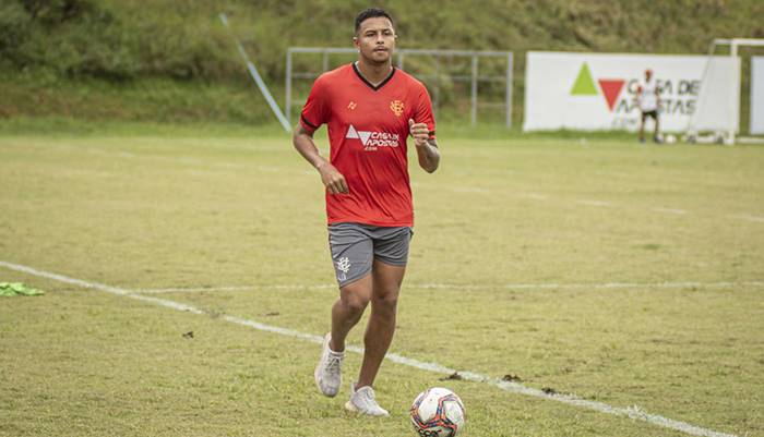 Com venda encaminhada, Samuel não se reapresenta ao Vitória