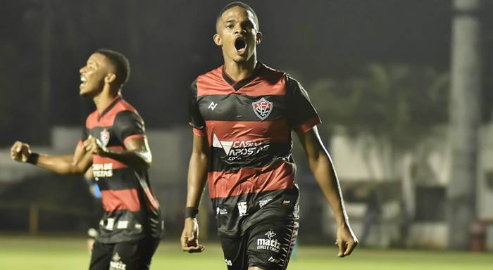 Red Bull Bragantino acerta com o atacante David, ex-Vitória